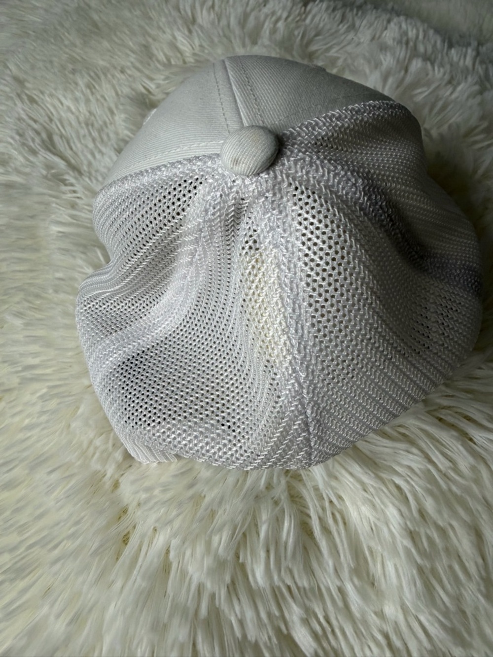 Ping White Mesh Trucker Golf Hat – Adjustable – Pre‑Owned - Picture 8 of 8